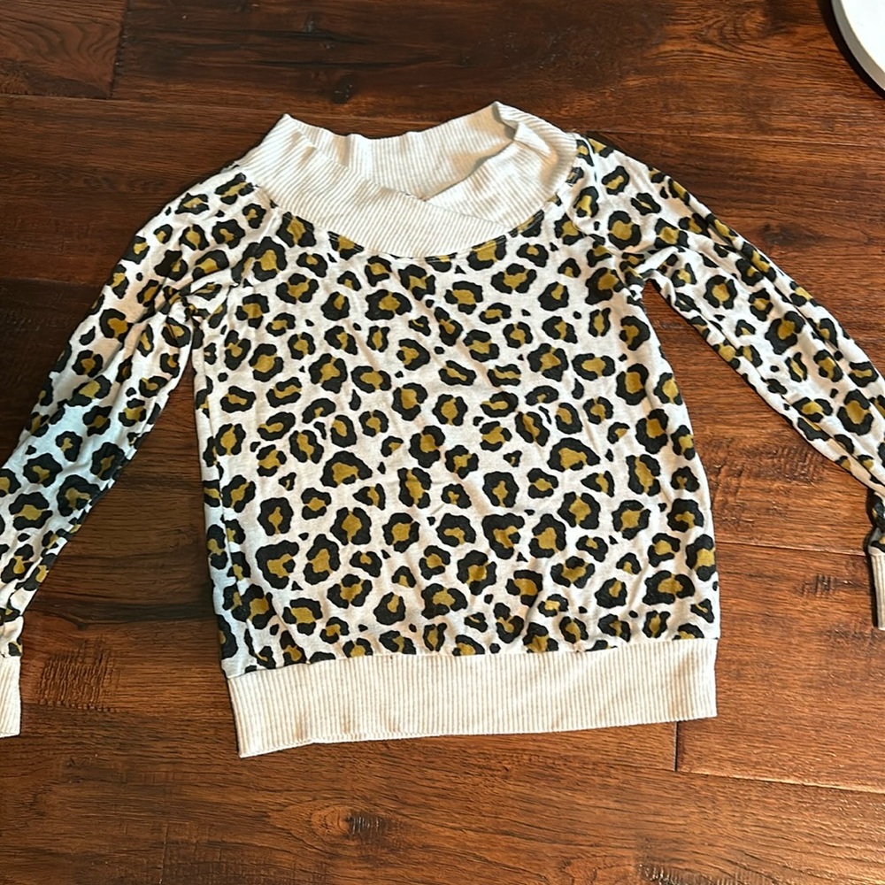 Cute leopard print. Sweater